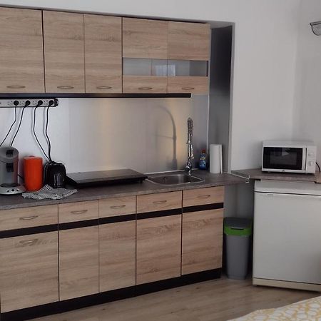 Kleines gemütliches Apartment in zentraler Lage Prien Exterior foto